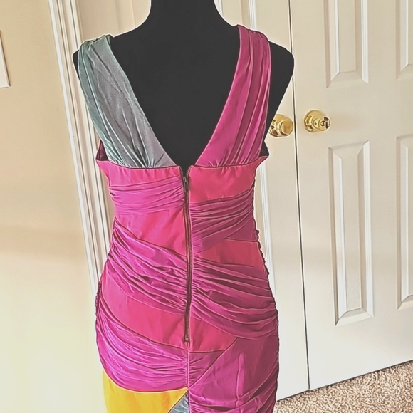 Lush Color Block Dress - Picture 3 of 6